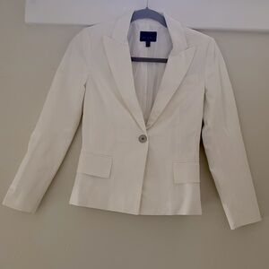 Judith and Charles white fitted jacket. Size 2